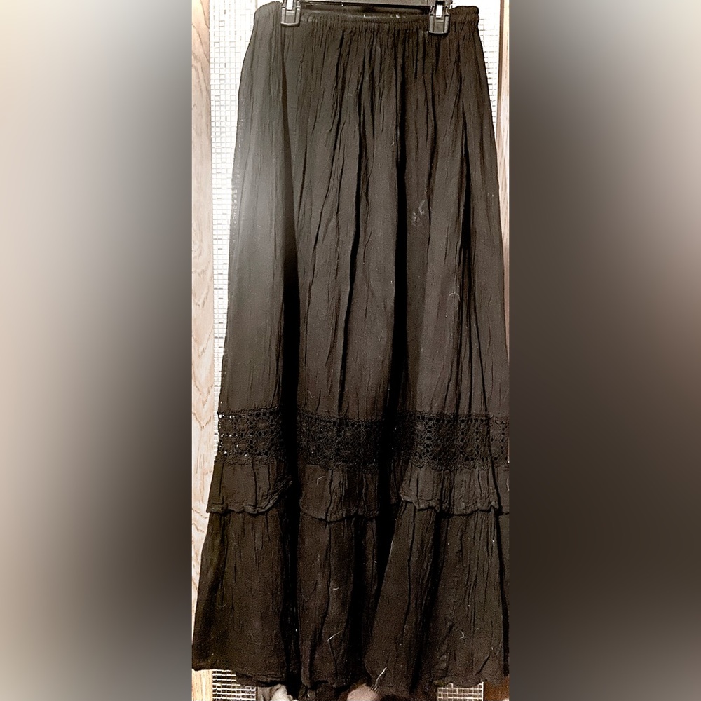 black 2 XL long skirt!